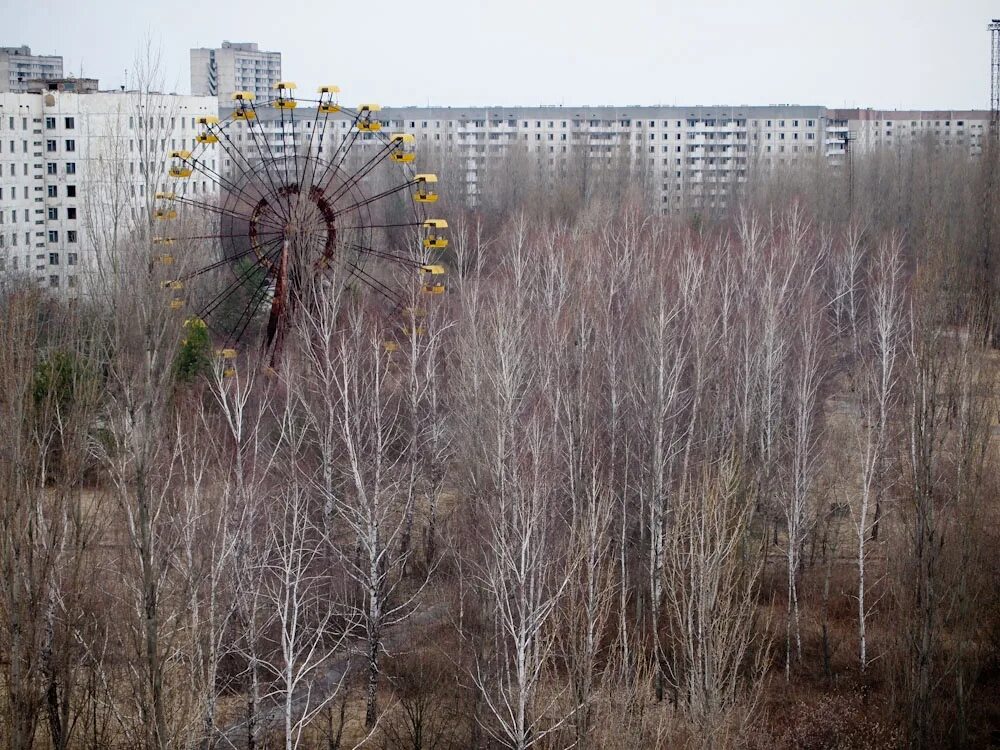 Чернобыль зона отчуждения 1986. Припять взрыв на ЧАЭС. Зона отчуждения Чернобыльской АЭС до взрыва. Припять зона отчуждения до взрыва.