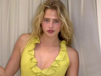 Romina Pauerning porno surati