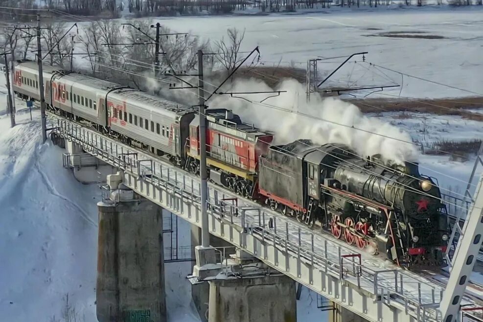 Поезд правды самара. Ретро поезд Самара-Жигулевск. Ретро поезд Жигулевский экспресс. Жигулевск ЖД вокзал. Паровоз Самара Жигулевское море.