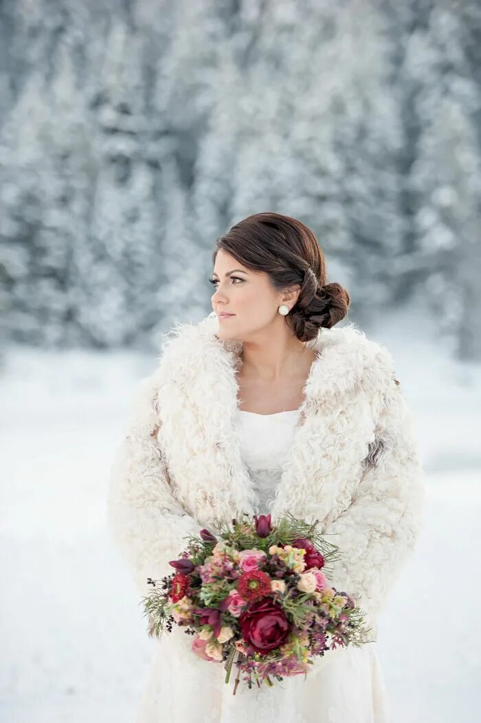 Невесты зимой фото Megeve, France Winter Wedding from Aneta MAK Winter wedding dress, Winter weddin