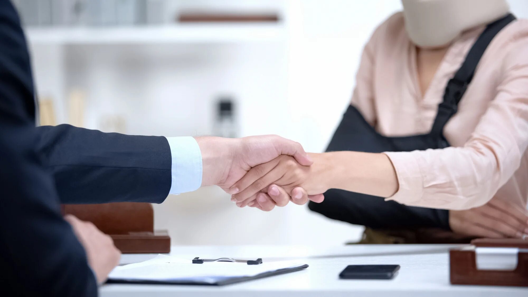 Work in law. Женщина руководитель. personal injury lawyer.
