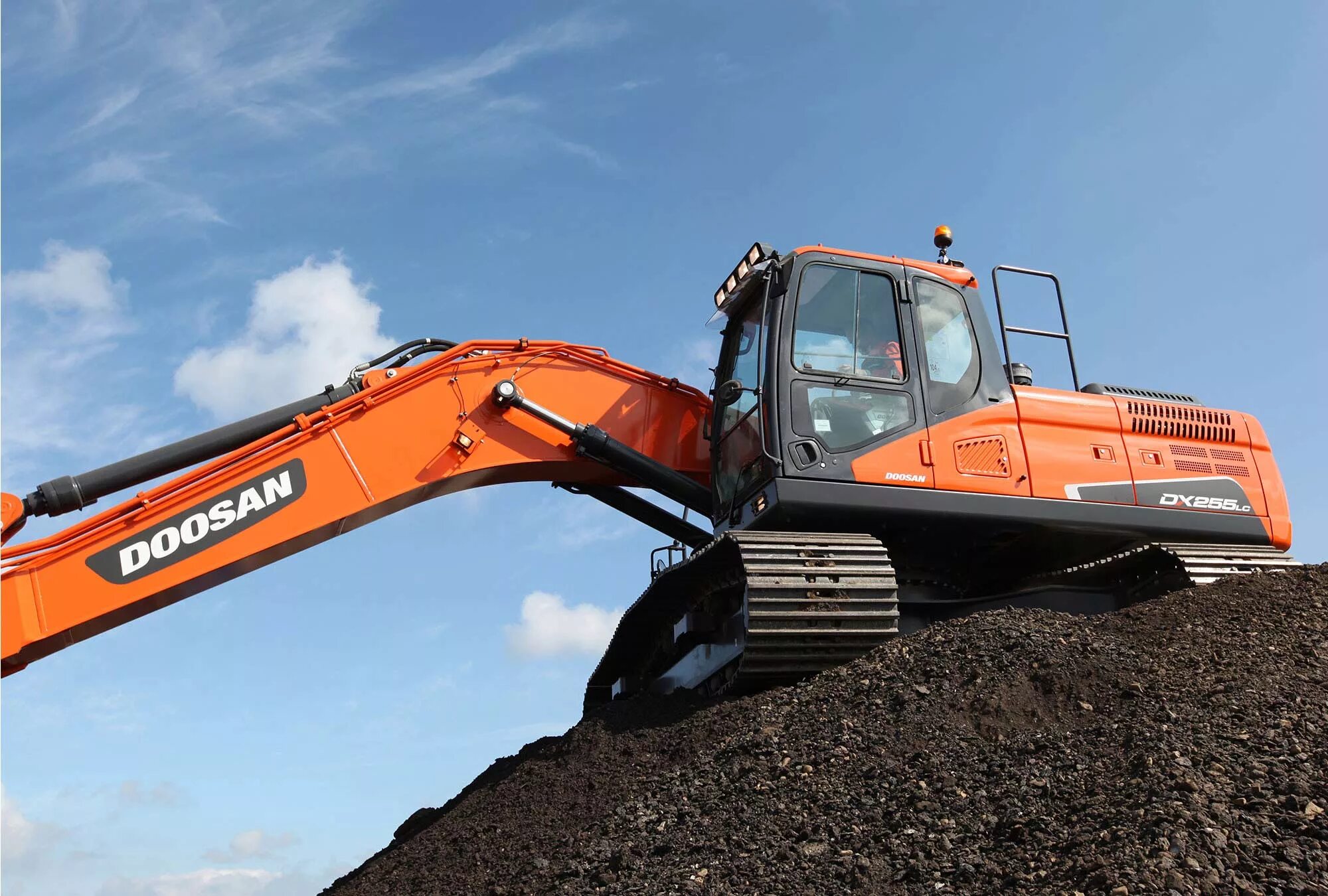 Экскаватор 255. Doosan dx255. Doosan LC 255. Грейфер Doosan dx255lc. Экскаватор Doosan dx300lca.