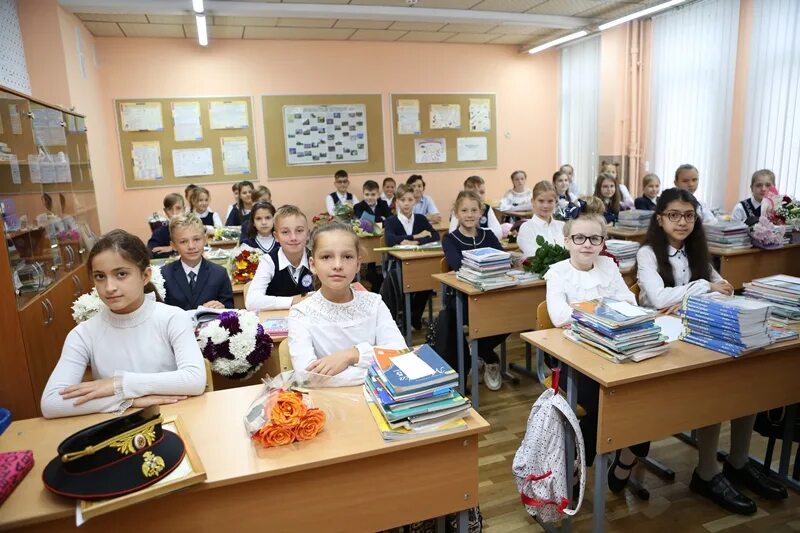 читать лицей. лицей 5 город елец. лицей 159 екатеринбург. школа 7 лысьва. форма 159 лицея казань.