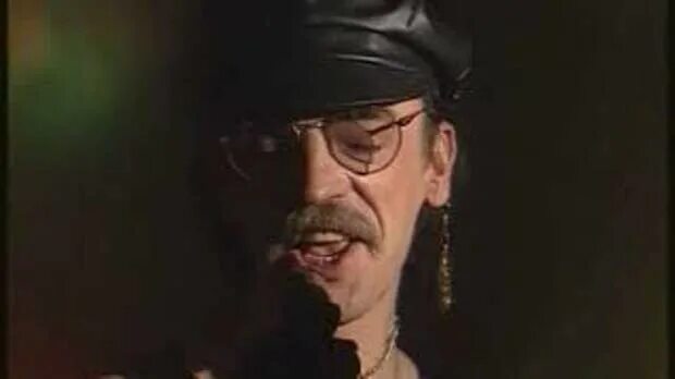 Михаил боярский бизнесмен 1989. Боярский бизнесмен. Михаил боярский в леопардовых лосинах. Боярский бизнесмен клип. Михаил боярский 1989.