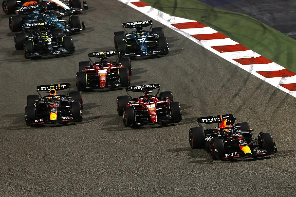 Ф 1 гран при бахрейна 2025. Rb f1 2025. формула 1 ред булл 2025. гран при бахрейна 2025. старт гран-при бахрейна 2025.