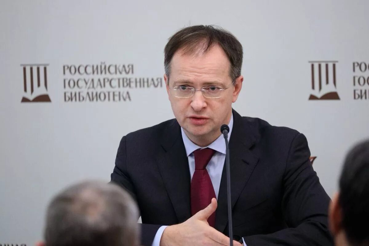 Мединский про историю. Владимир Мединский. Помощник президента РФ Мединский. Владимир Мединский, министр культуры Российской Федерации. Владимир Мединский фото.