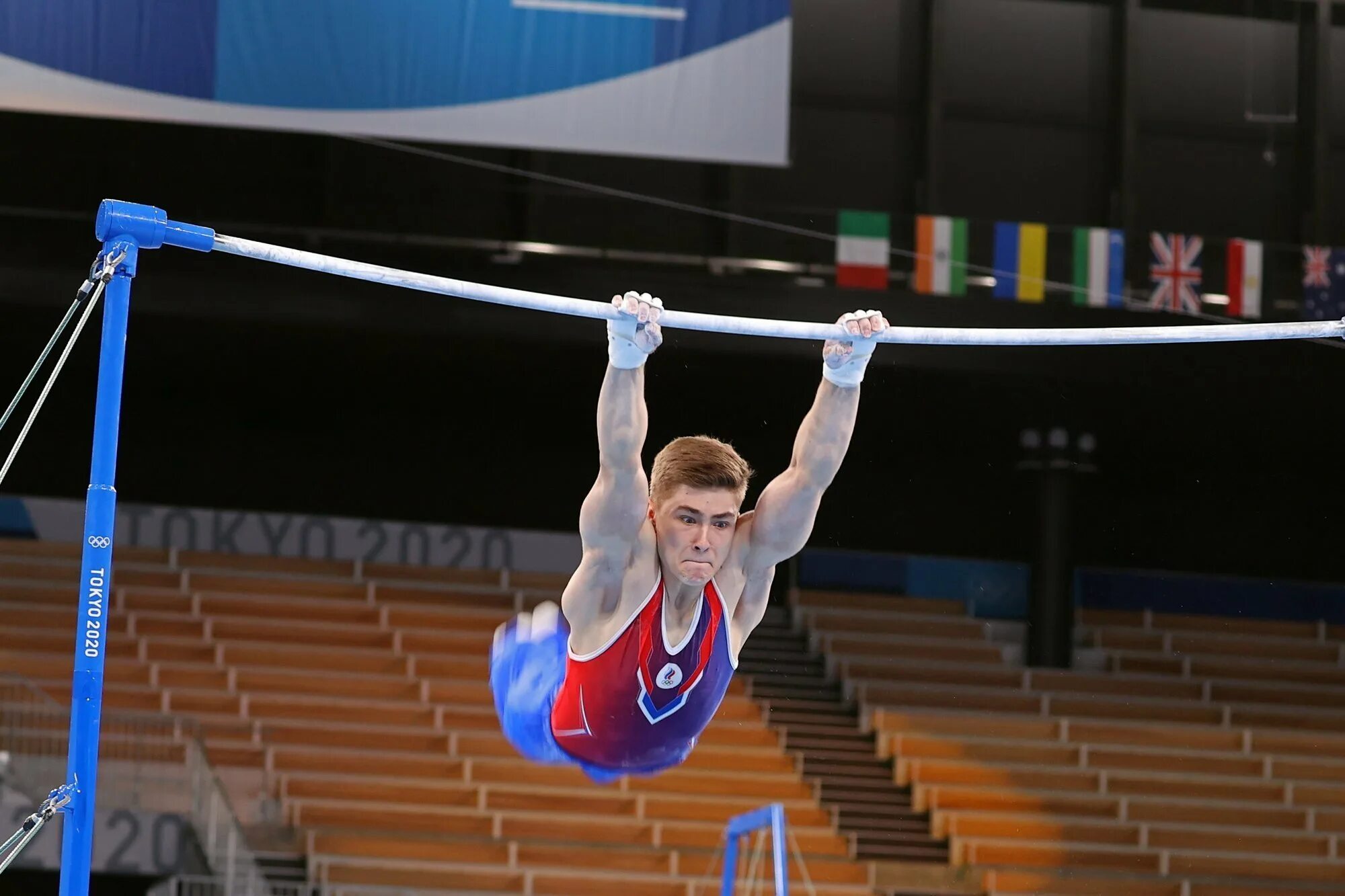 Саша Карцев спортивная гимнастика. Перекладина гимнаста