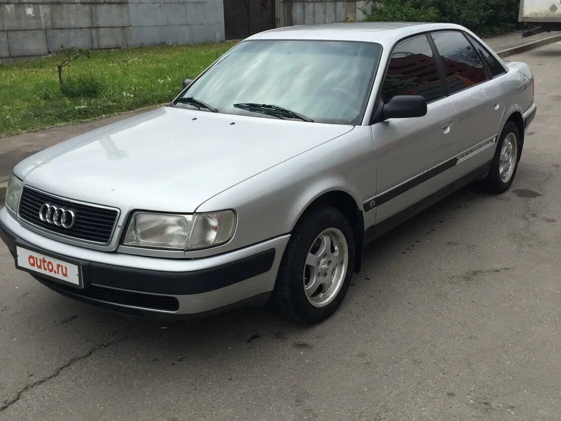 Ауди 100 2. Audi 100 1989 белый. Ауди 100 зимой 1987. 2 mt 115 л/с бензин. Ауди 100 универсал макет.