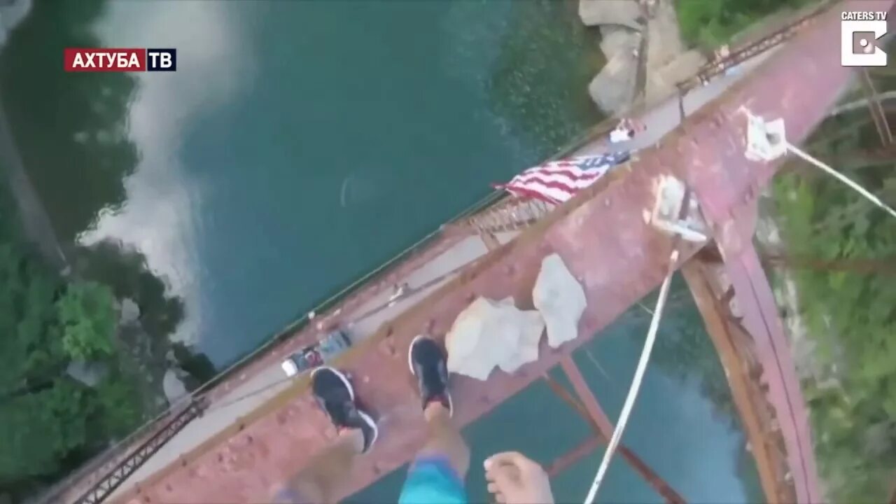 Неудачная пластика лица. Джослин вильденштейн до операции. Донателла версаче неудачная пластика. Смешные тату. Топ самых неудачных.