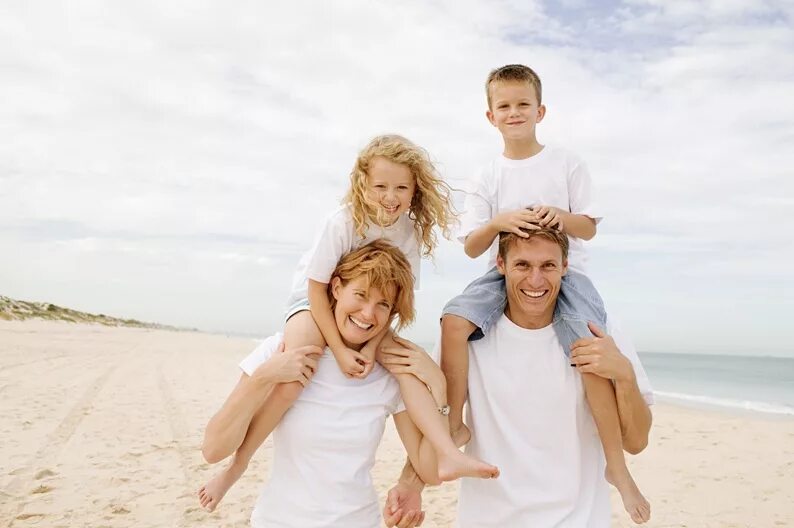 Здоровье этическое. Здоровая семья. Счастливая здоровая семья. Будущая семья. Счастливая семья фото.