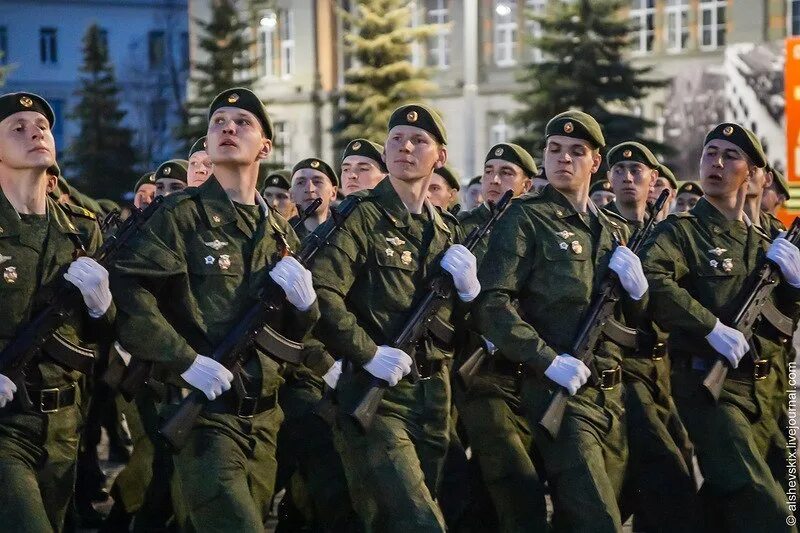 Тег армии. Войска в Екатеринбурге. Екатеринбург армия. Армия в ЕКБ. ЕКБ вооруженные.