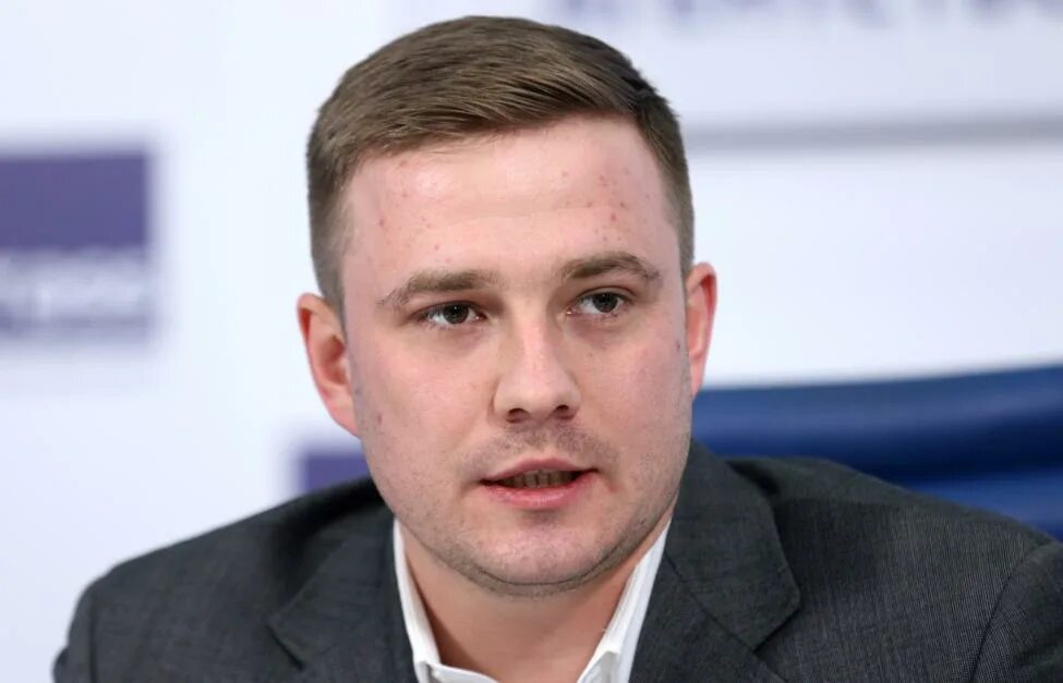 Награды мгер. Председатель молодая гвардия. Председатель молодая гвардия. Молодая гвардия молодежь. Председатель молодая гвардия.