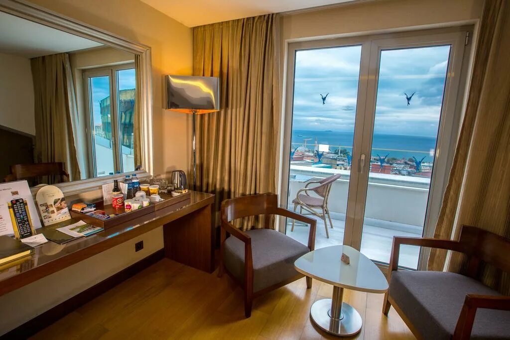 Innova sultanahmet 4*. Inova sultanahmet. Deluxe room в innova sultanahmet. Deluxe room в innova sultanahmet. Sultanahmet hotel стамбул.
