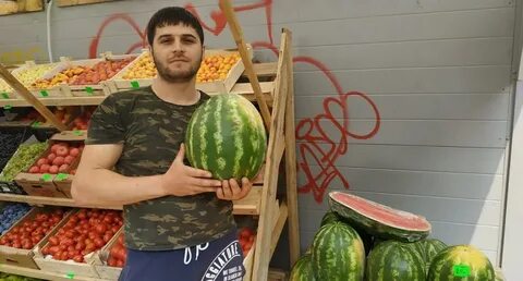 Продавец дынь