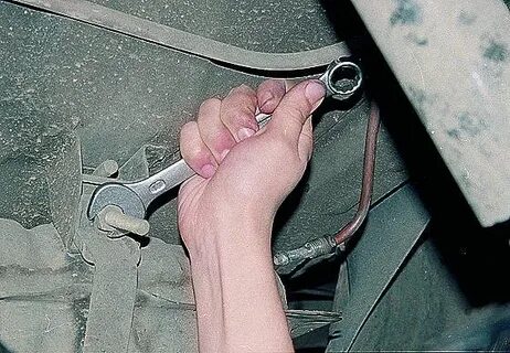 Как крепится бак