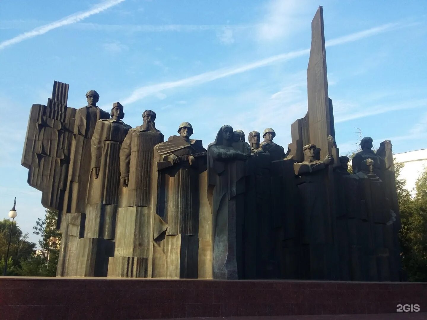 Памятник неизвестному солдату воронеж. Мемориал победы воронеж. Памятники солдатам в воронеже. Обелиск солдату воронеж. Памятник неизвестному солдату воронеж.