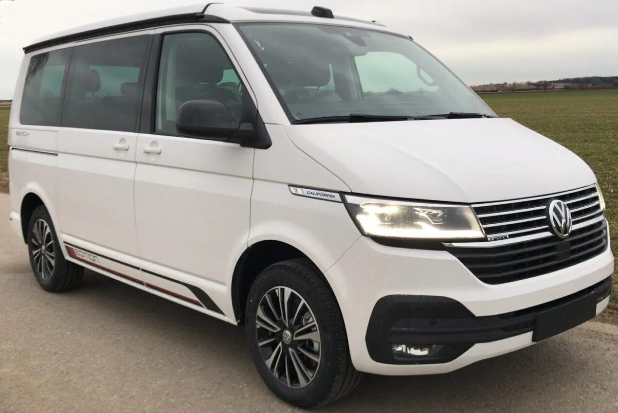 Купить фольксваген т5 в москве. VW T6.1 Caravelle. Фольксваген т6.1Мультивен. VW Multivan t6.1 белый. Volkswagen Caravelle t6 белый.