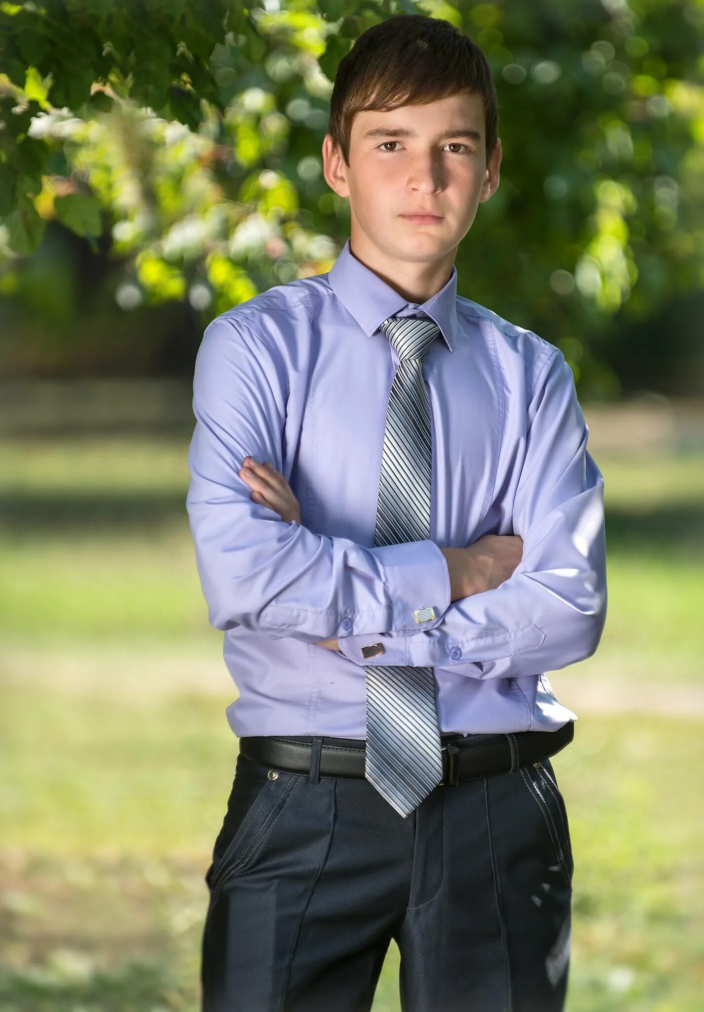 колтон хэйнс. мужская фотосессия на природе. обычный мужчина. работа 20 лет мужчине. успешный бизнесмен.