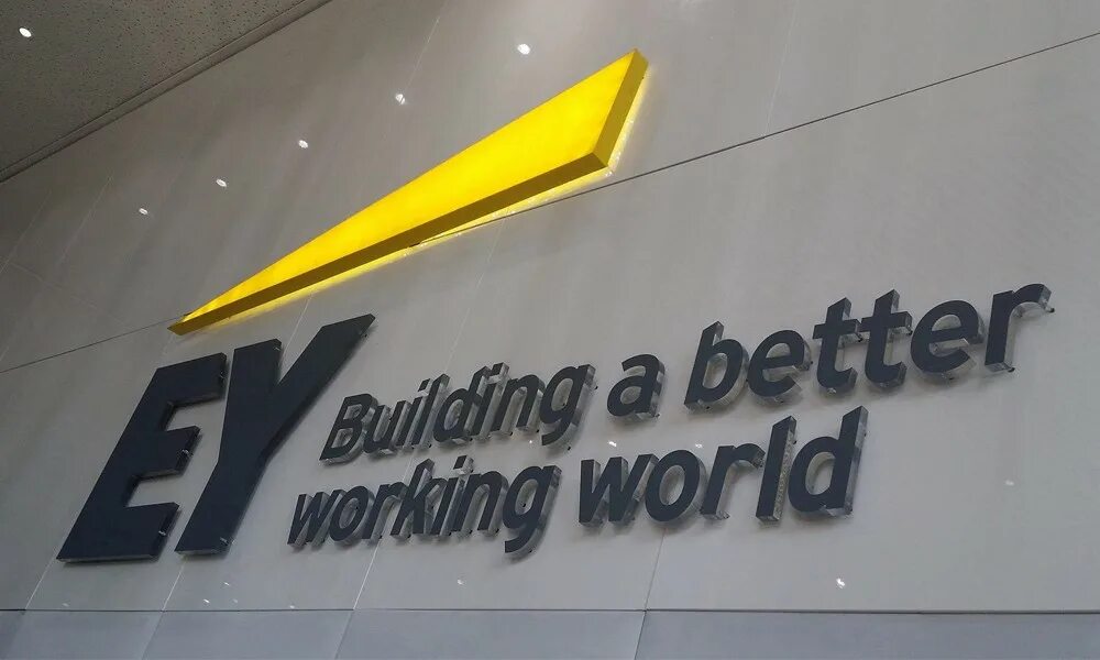 Ey компания. Ernst and young. Ernst young услуги.