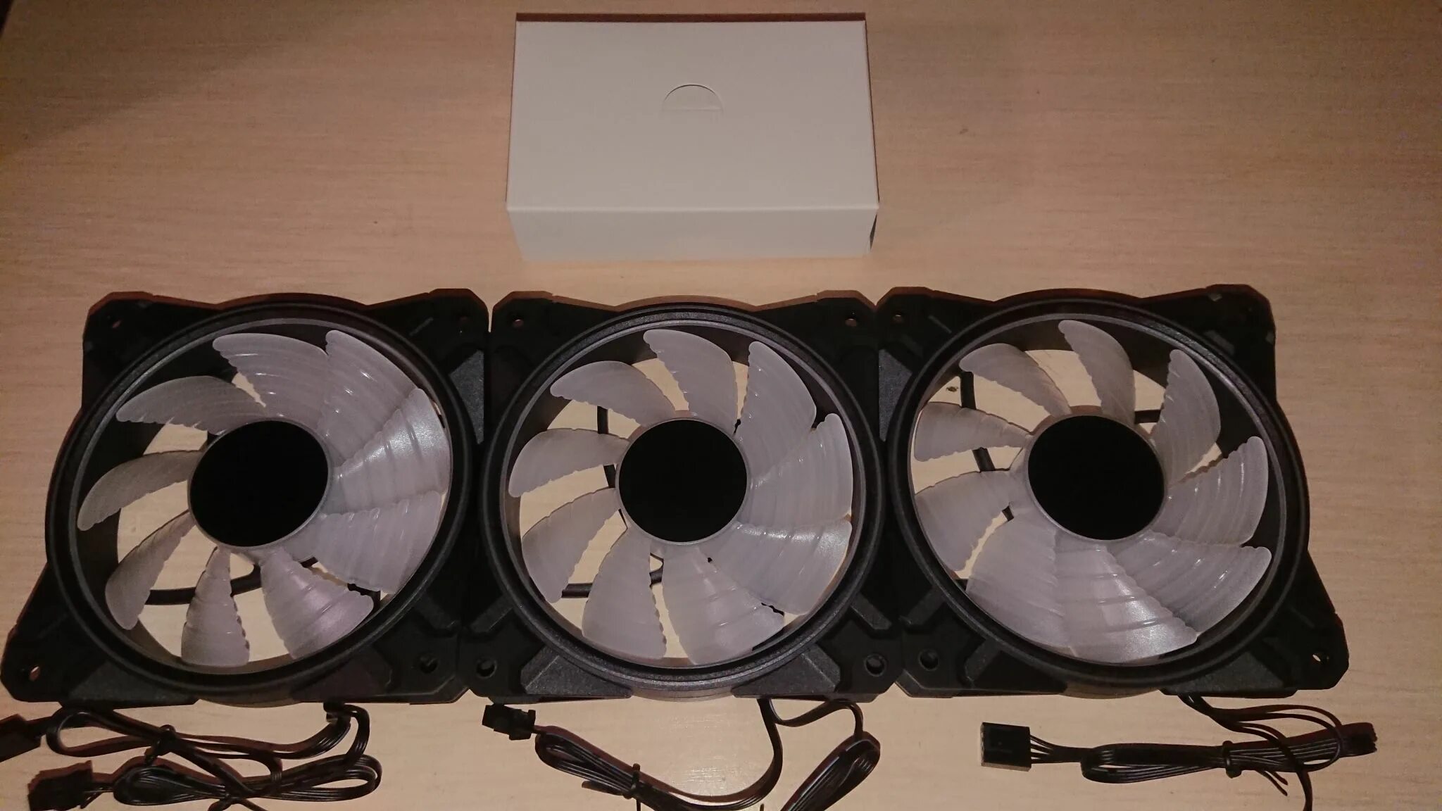 Deepcool cf120 plus. Комплект вентиляторов deepcool cf120. 120 deepcool cf120 rgb. вентиляторы для корпуса deepcool cf120 plus (3 in 1).