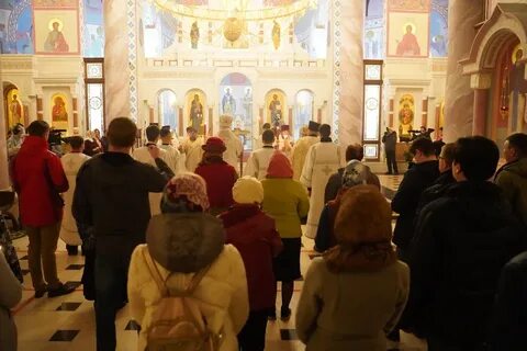 Служба в храме самара