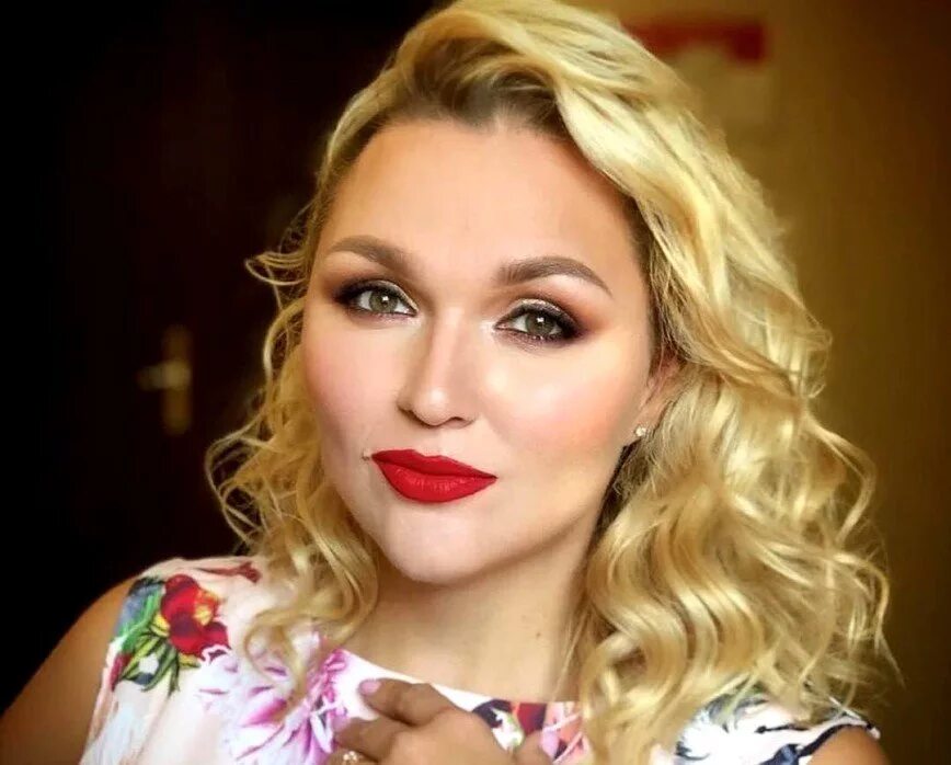 Взгляд ангарская. Ангарская камеди вумен. Взгляд ангарская. Взгляд ангарская. Взгляд ангарская.
