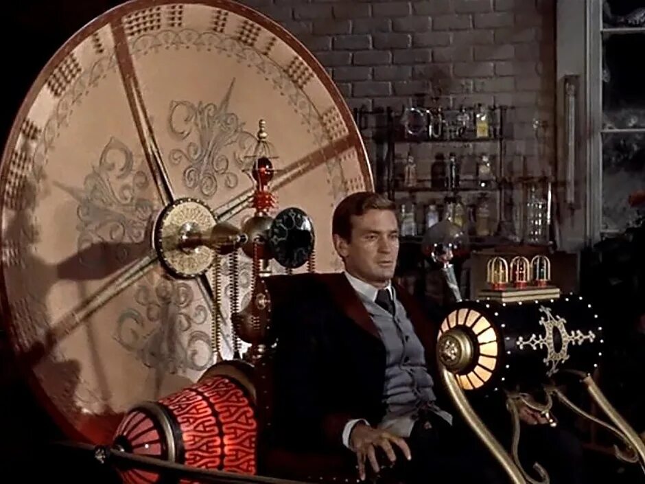 Первый из первых машина времени. Машина времени по Герберту Уэллсу. Машина времени фильм 1960. Машина времени Герберт Уэллс фильм. Машина времени 1895.