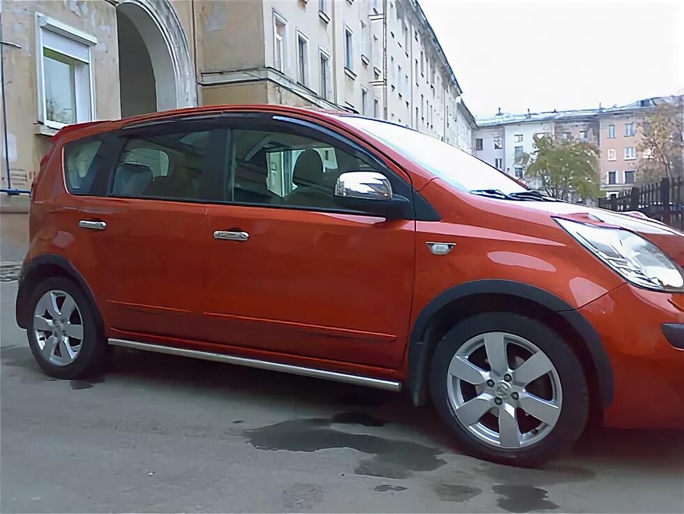 Порог ниссан ноут. Расширители арок Ниссан ноут. Nissan Note e11 расширители на арки. Расширители арок Nissan Note e11 ke760-9u080. Разширителиарок ниссанноут.