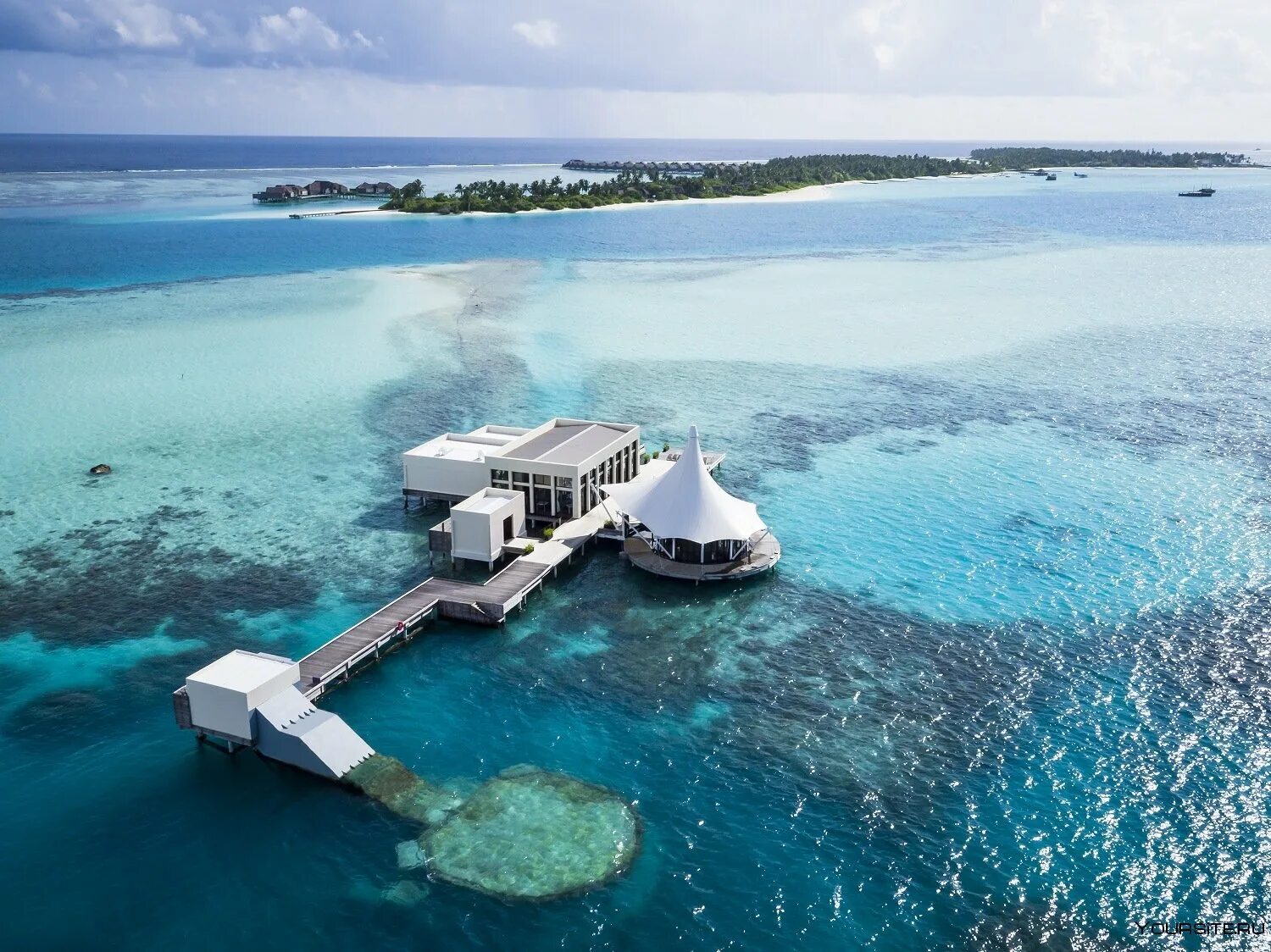 Океан и два острова. Мальдивы Niyama private Islands. Нияма приват Исланд Мальдивы. Остров Toddy Мальдивы. Niyama private Islands 5.