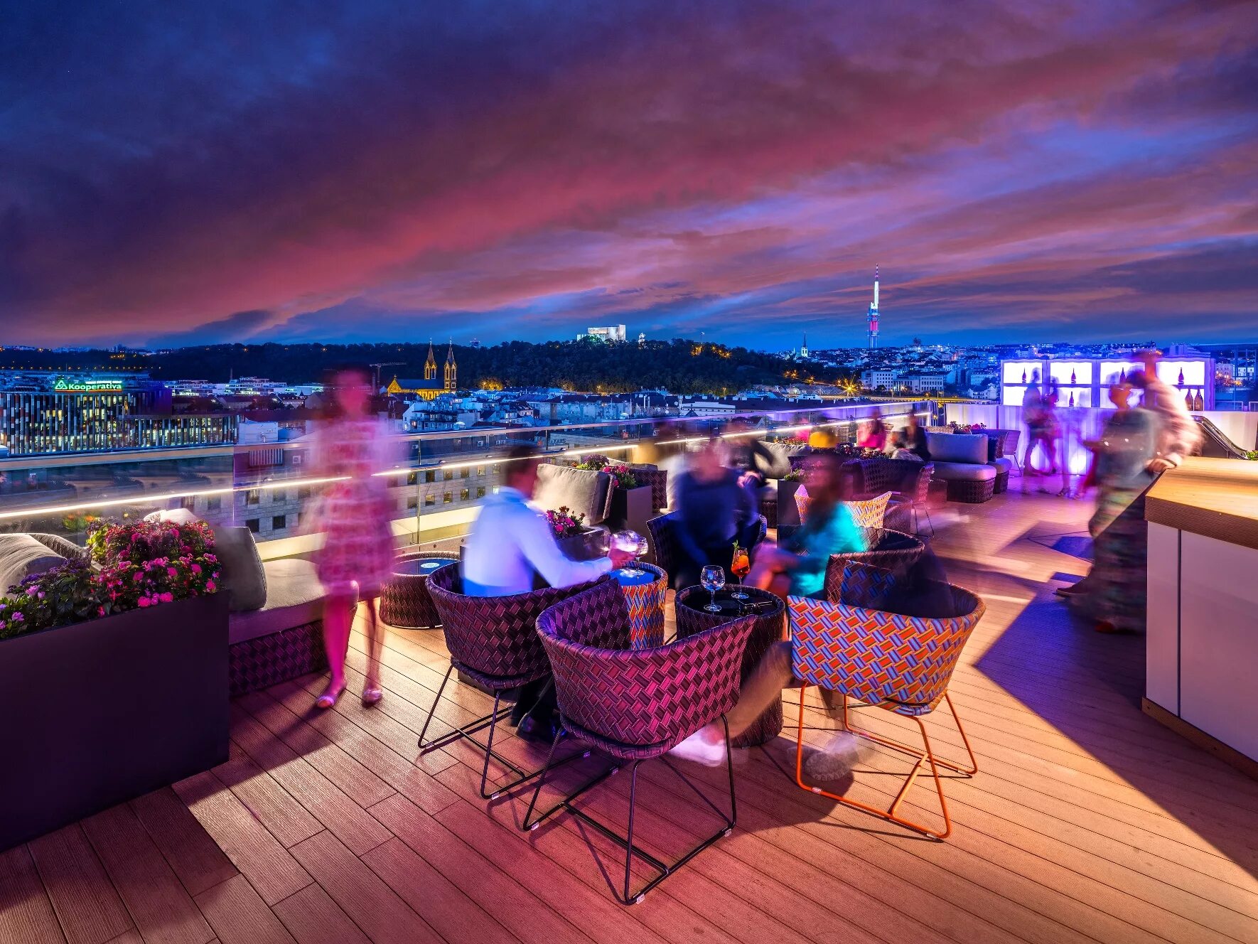 Скай бар самара. Скайбар. cloud 9 sky bar. бар скай лаунж москва. cloud9 lounge bar тбилиси.