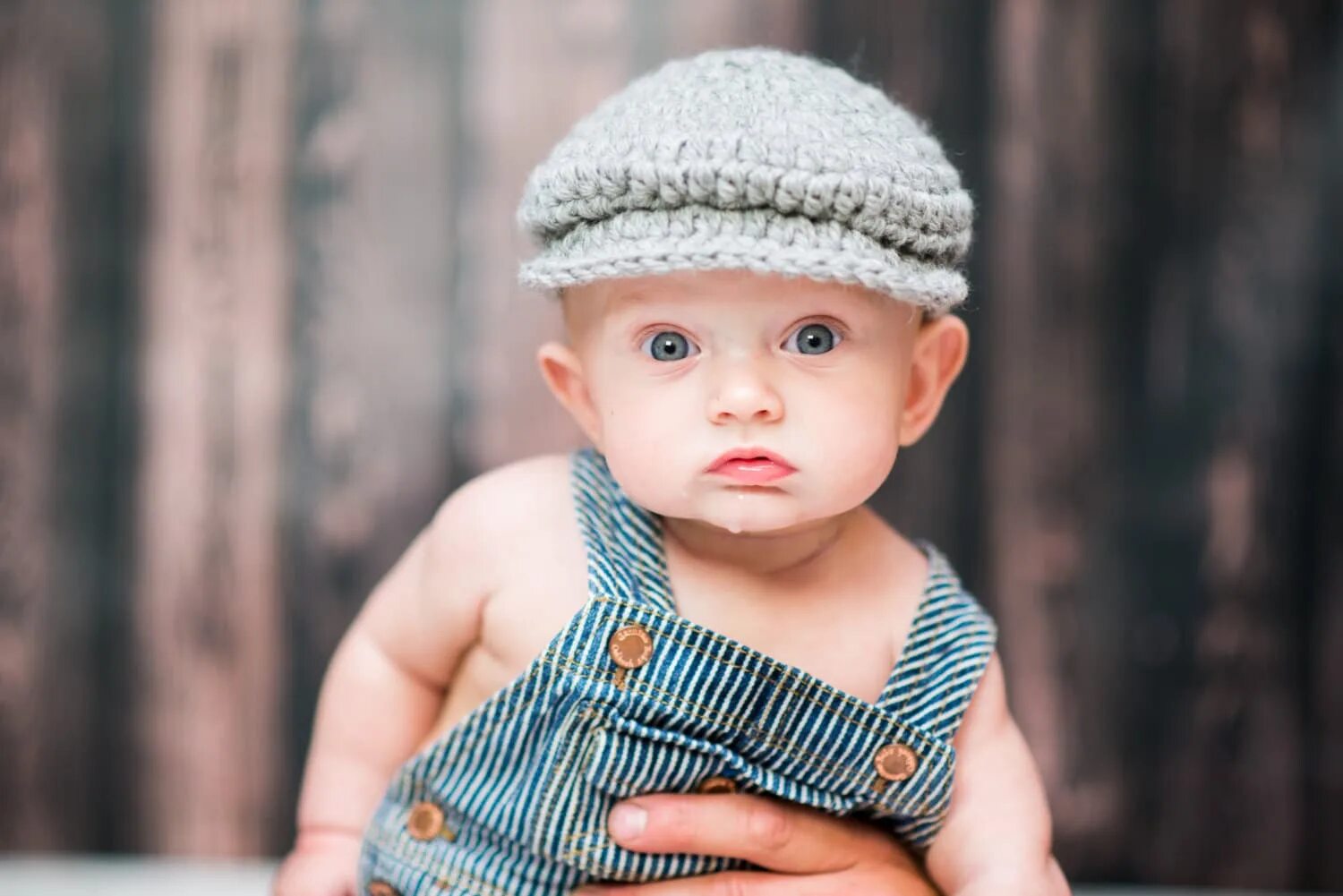 Милый головной убор. Маленькие детки в шляпках с ушками. Baby hat. Baby hat. Детские вязаные шапки.