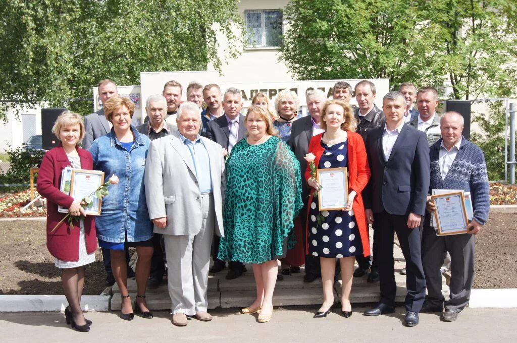 Подслушано в юрьев польском в контакте честные. Галерея славы Юрьев польский 2023. Честные Известия Юрьев-польский. Небыловская школа Юрьев-польский. Глава администрации Юрьев-польского района Владимирской области.