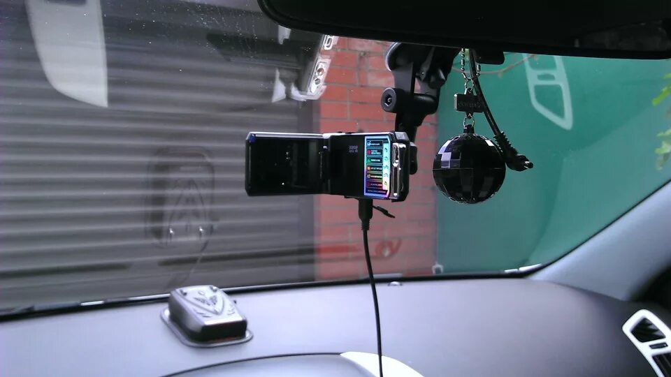 Что можно сделать из старого видеорегистратора Как вывести камеру телефона на компьютер