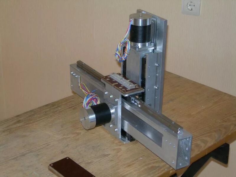 Станок моделист с чпу. Ручной чпу. Самодельный cnc станок. Портальный фрезер с чпу по металлу. Ручной чпу-фрезер shaper origin:.