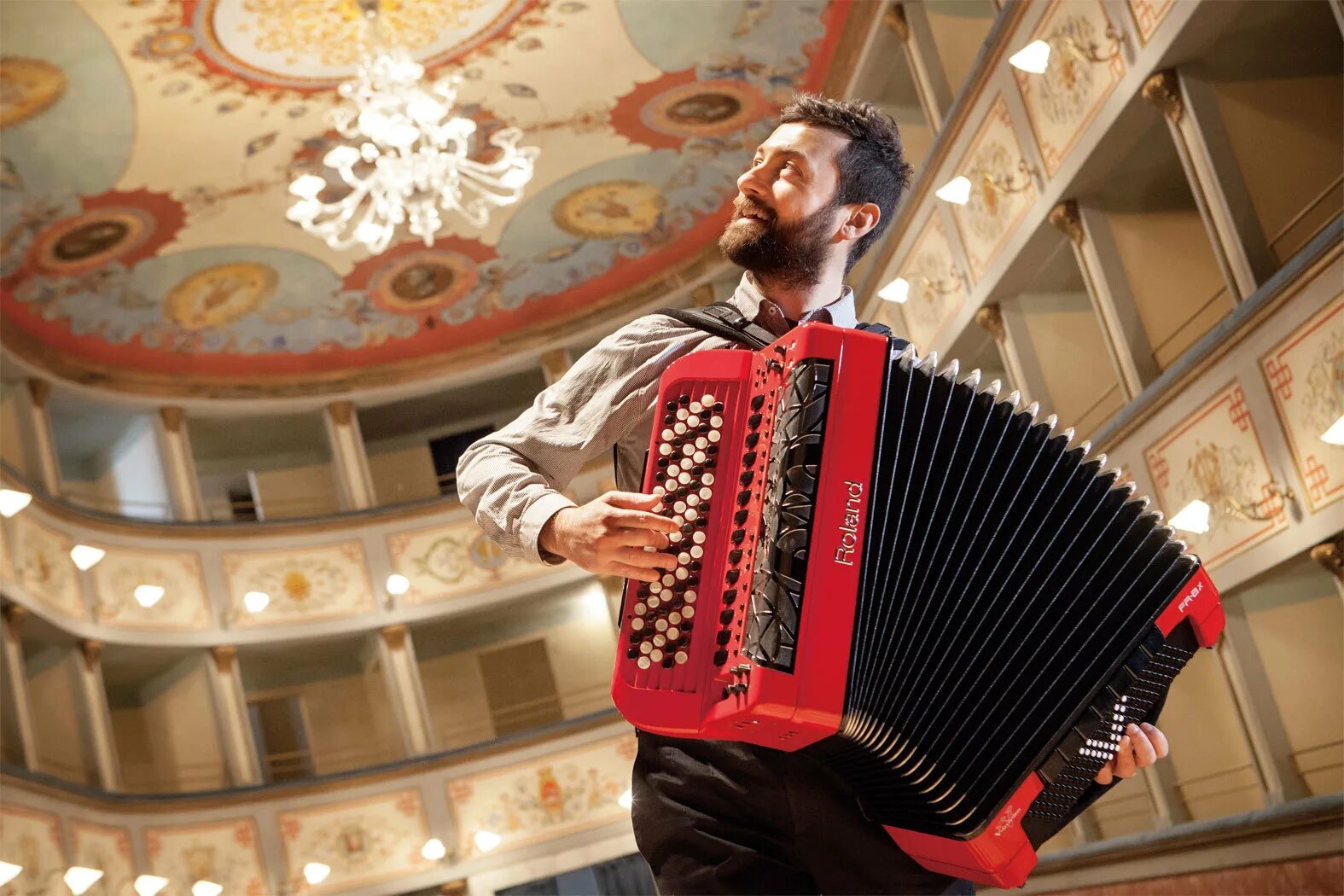 Аккордеон фонограмма. Композиции для аккордеона. Аккордеон альбомы. Одинокая гармонь георг отс. Аккордеон новый год фон.