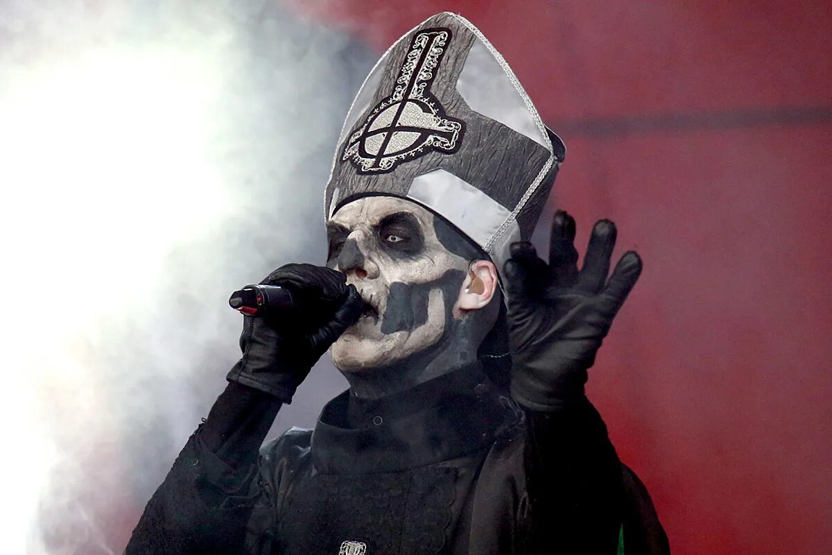 Ghost группа тобиас форге. Papa emeritus 2. Bunishers ghost. The ghost. Bunishers ghost.