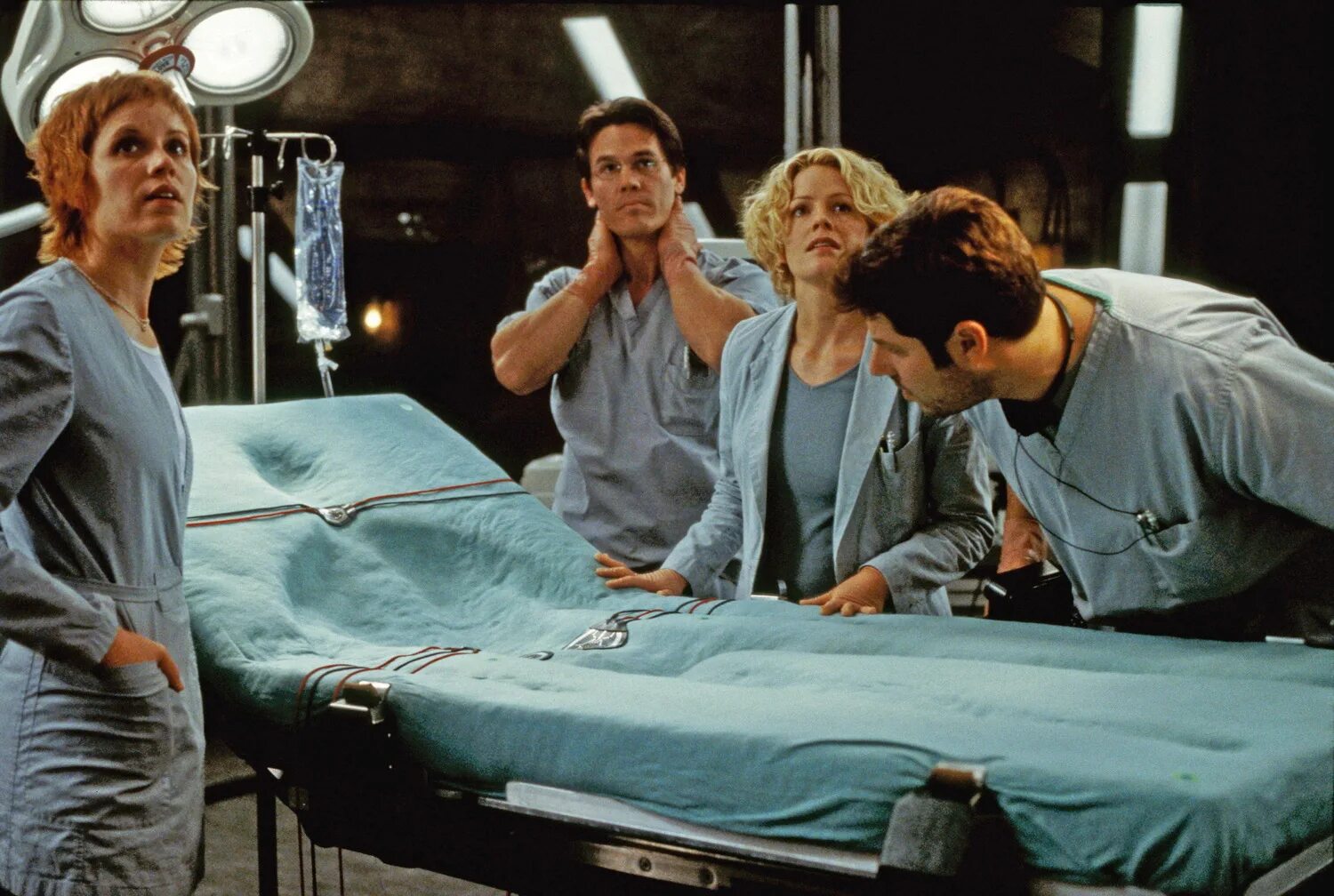 невидимка фильм 2020. себастьян кейн невидимка 2000. невидимка фильм 2000 джош бролин. невидимый человек фильм 2000. человек-невидимка фильм 2021.