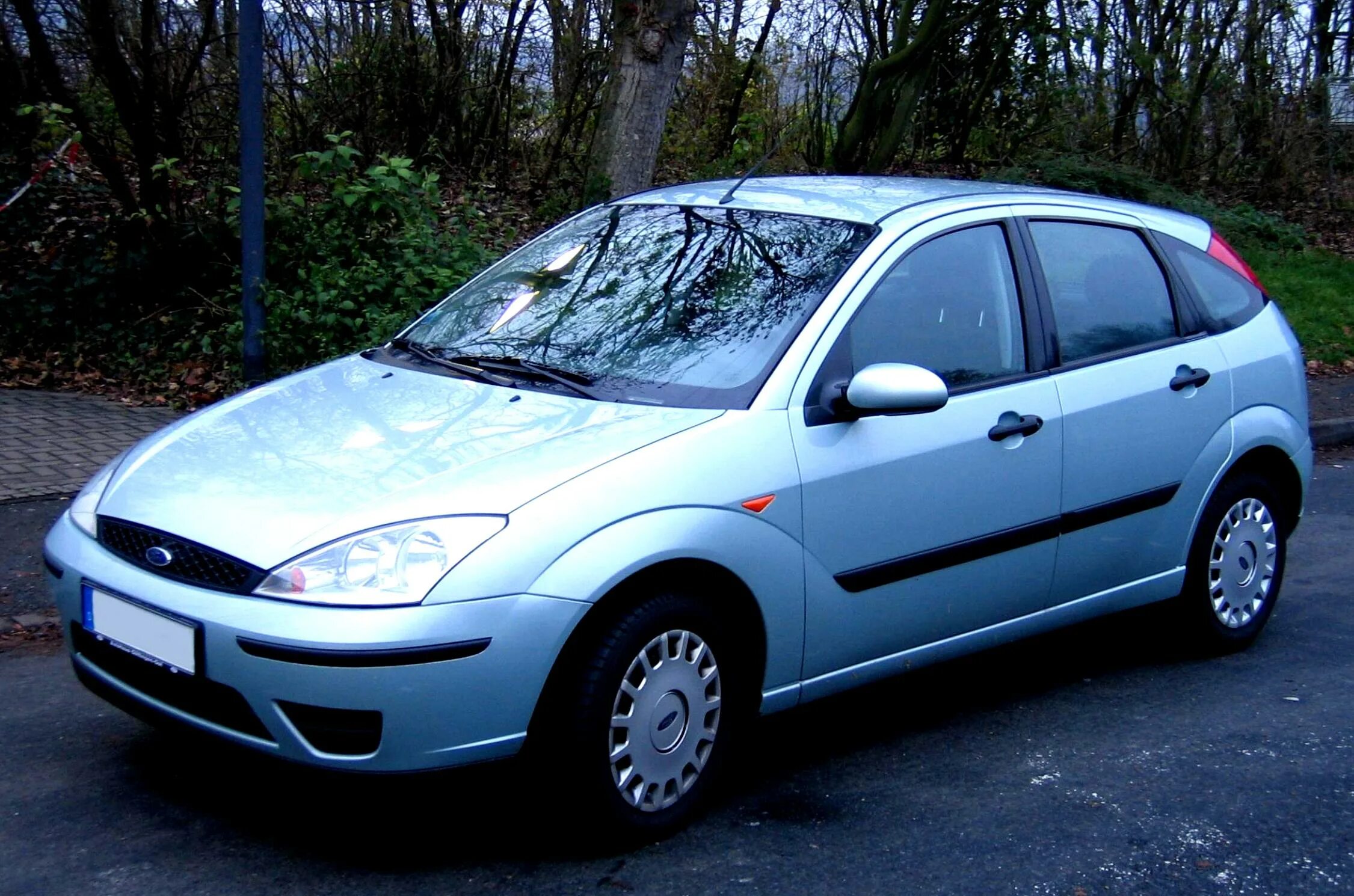 Форд фокус 2004 купить. Ford Focus 2004. Форд фокус 1 2004. Форд фокус 2004 года хэтчбек. Форд фокус 2 2004.