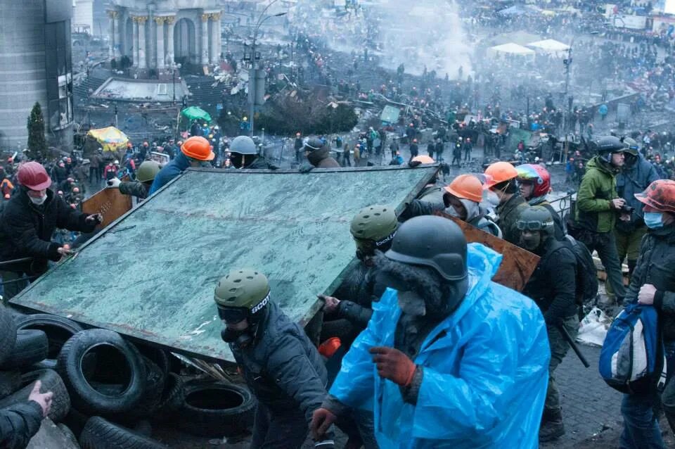 20 февраля 2015. Беркут 20 февраля 2014 на Майдане. 20 Февраля 2014 года Майдан.