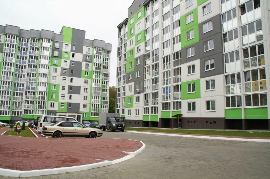 Калуга мкр. Микрорайон малиновка калуга. малиновка 2 калуга. жк малиновка калуга. малиновка калуга микрорайон 2018.