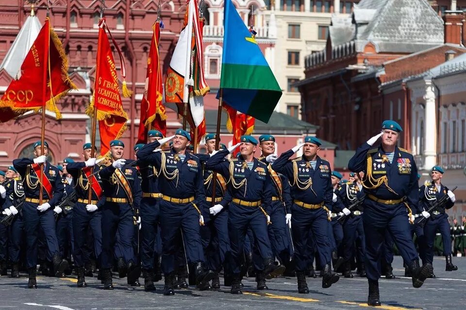 Сегодня праздник 21 февраля. С праздником офицеры. С праздником день офицера России. Офицеры России. Празднование дня офицера.