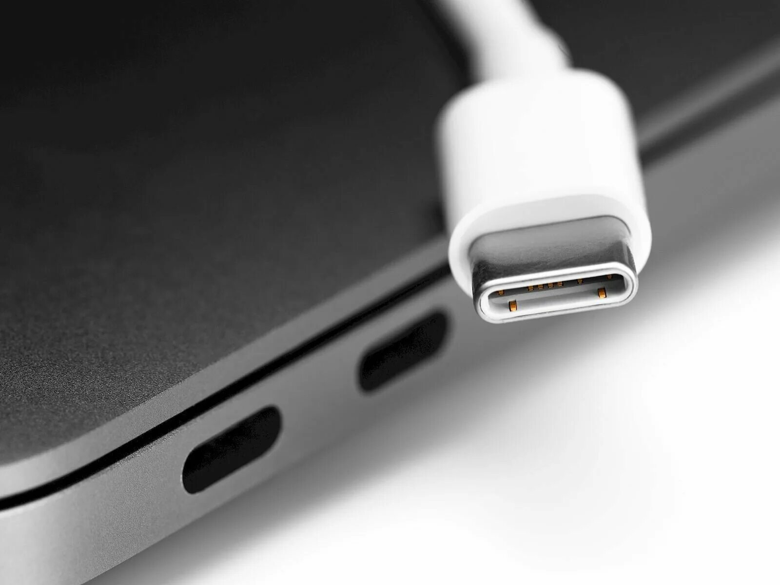 Usb c зарядка для ноутбука. Кабель Thunderbolt 3 USB C. Iphone 15 USB C. USB Type c 1см. Thunderbolt 3 vs Type c.