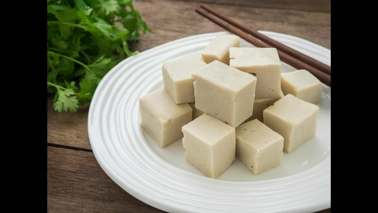 Тофу производство. Заплесневелый тофу. Замороженный тофу. Тофу в рассоле. Тофу инари обжаренный в соусе мороженый 1кг (20) китай имп код 7929.