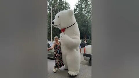 Медведь большой поздравляю