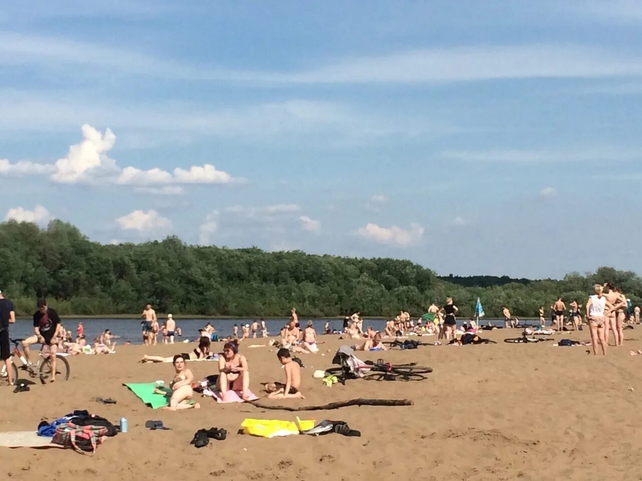 Прогноз кирово чепецк. Пляж в чепецке. пляжи кирово-чепецка. конец августа. жемчужный кирово-чепецк.