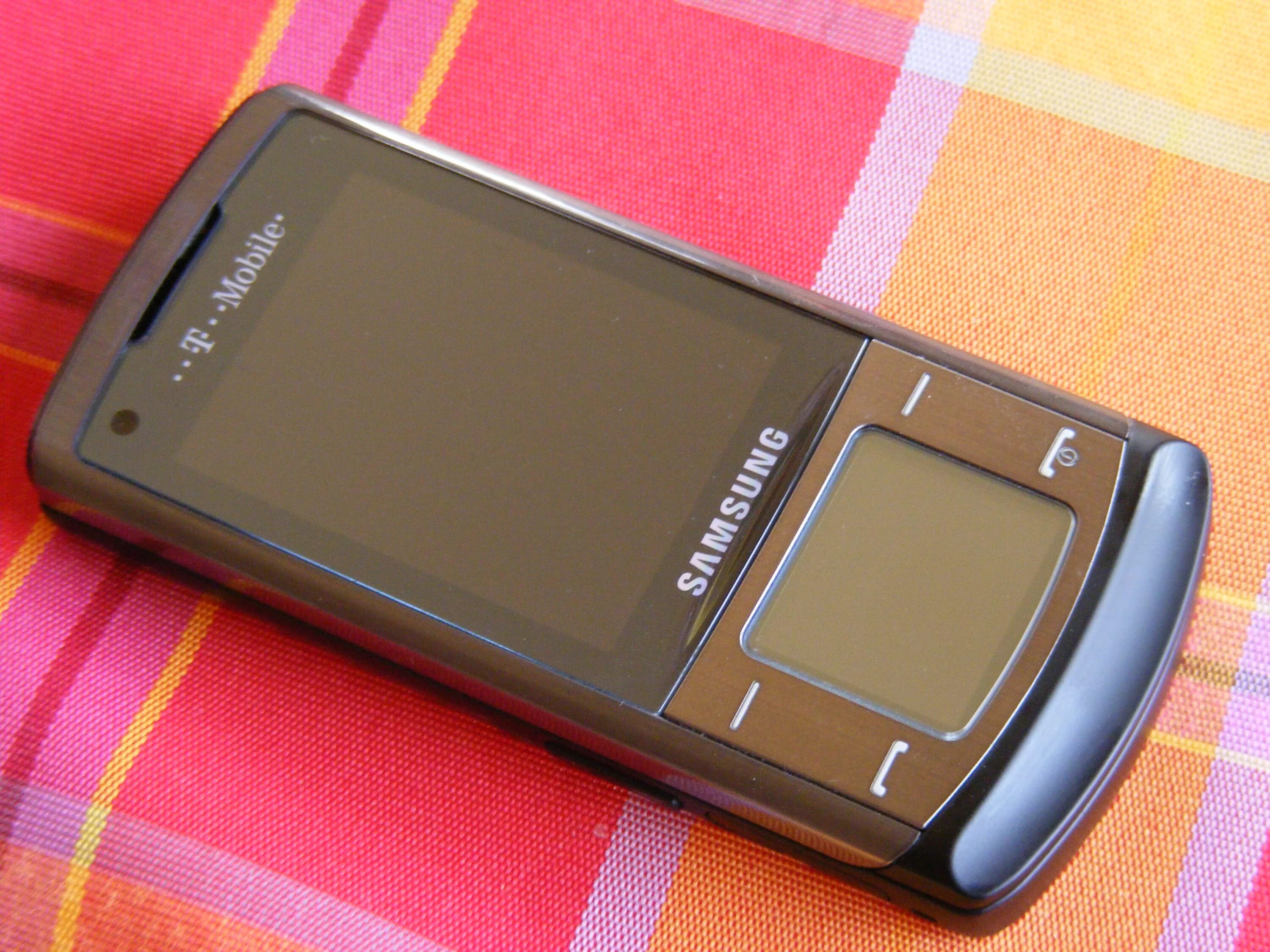 Телефона samsung sgh. Samsung SGH-u900. Samsung SGH-u900 Soul. Самсунг слайдер u900. Самсунг слайдер 900.