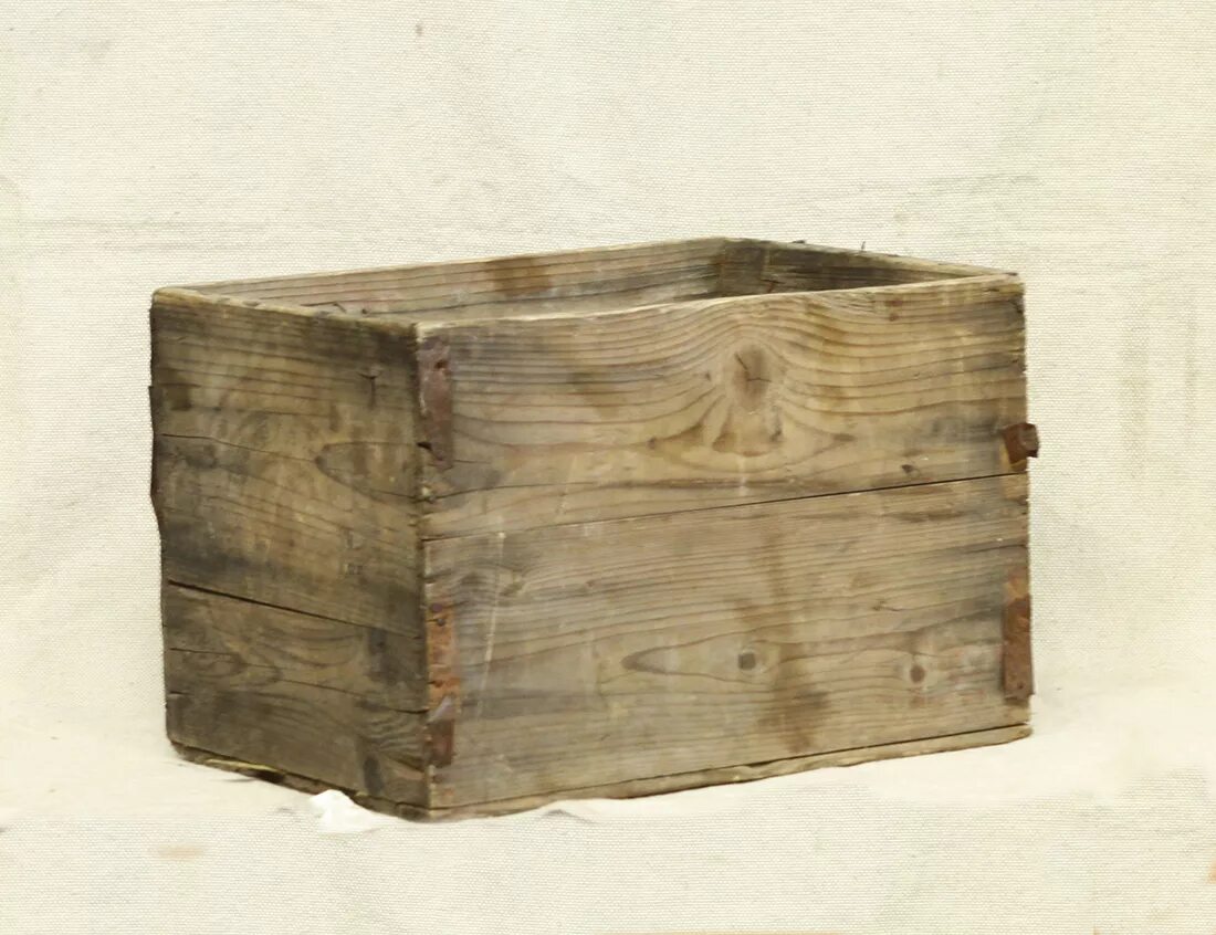 Ящике 1м. Старинный ящик. Старый ящик. Старинный деревянный ящик. Советский деревянный ящик.