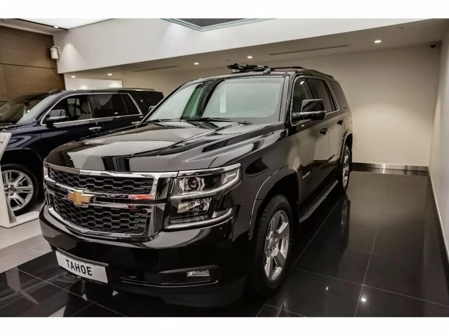 Шевроле тахо купить с пробегом в россии. Шевроле Тахо 2019. Chevrolet Tahoe 2018. Chevrolet Tahoe 2019 чёрный. Chevrolet Tahoe uz.