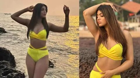 Akanksha Puri, Bollywood, Celebrity, Mika Singh, Actress, Yellow bikini.
