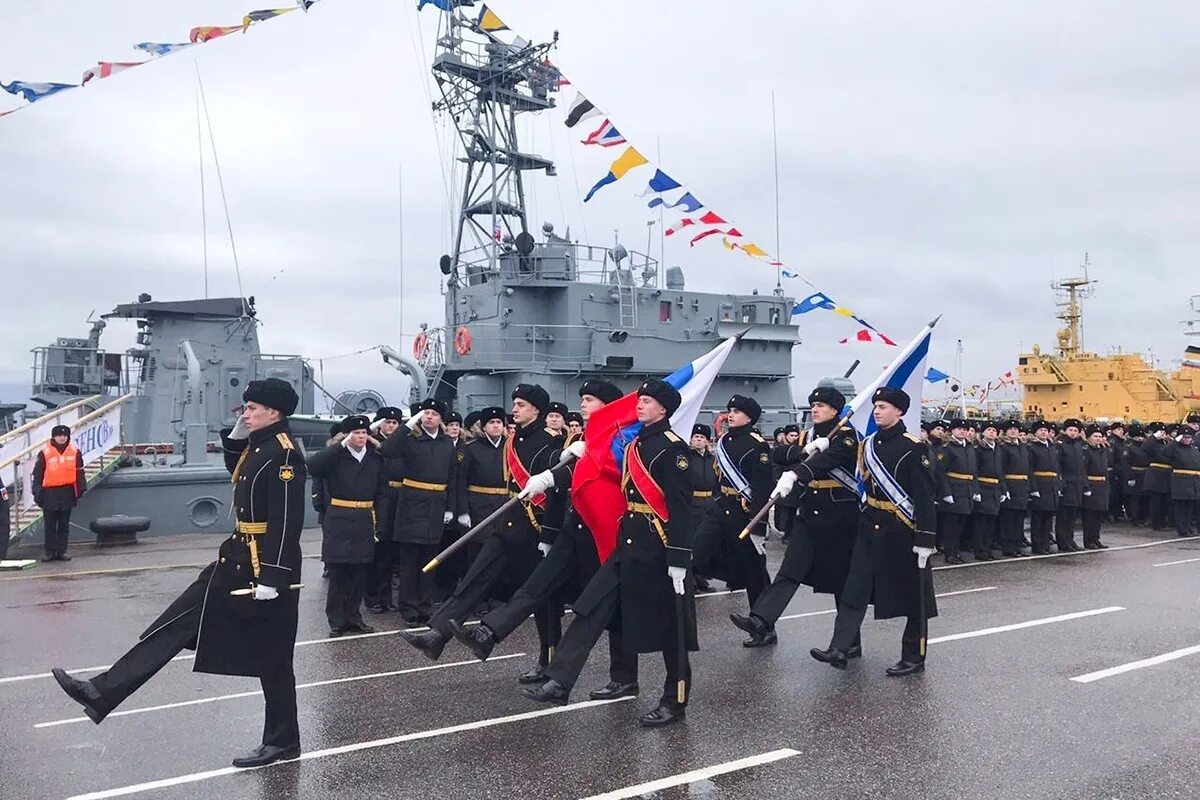 Главная база морского флота россии. Балтийская военно-морская база Балтийского флота. Балтийский флот Кронштадт. Штаб Балтийского флота Балтийск. Балтийская военно-морская база Балтийск штаб.